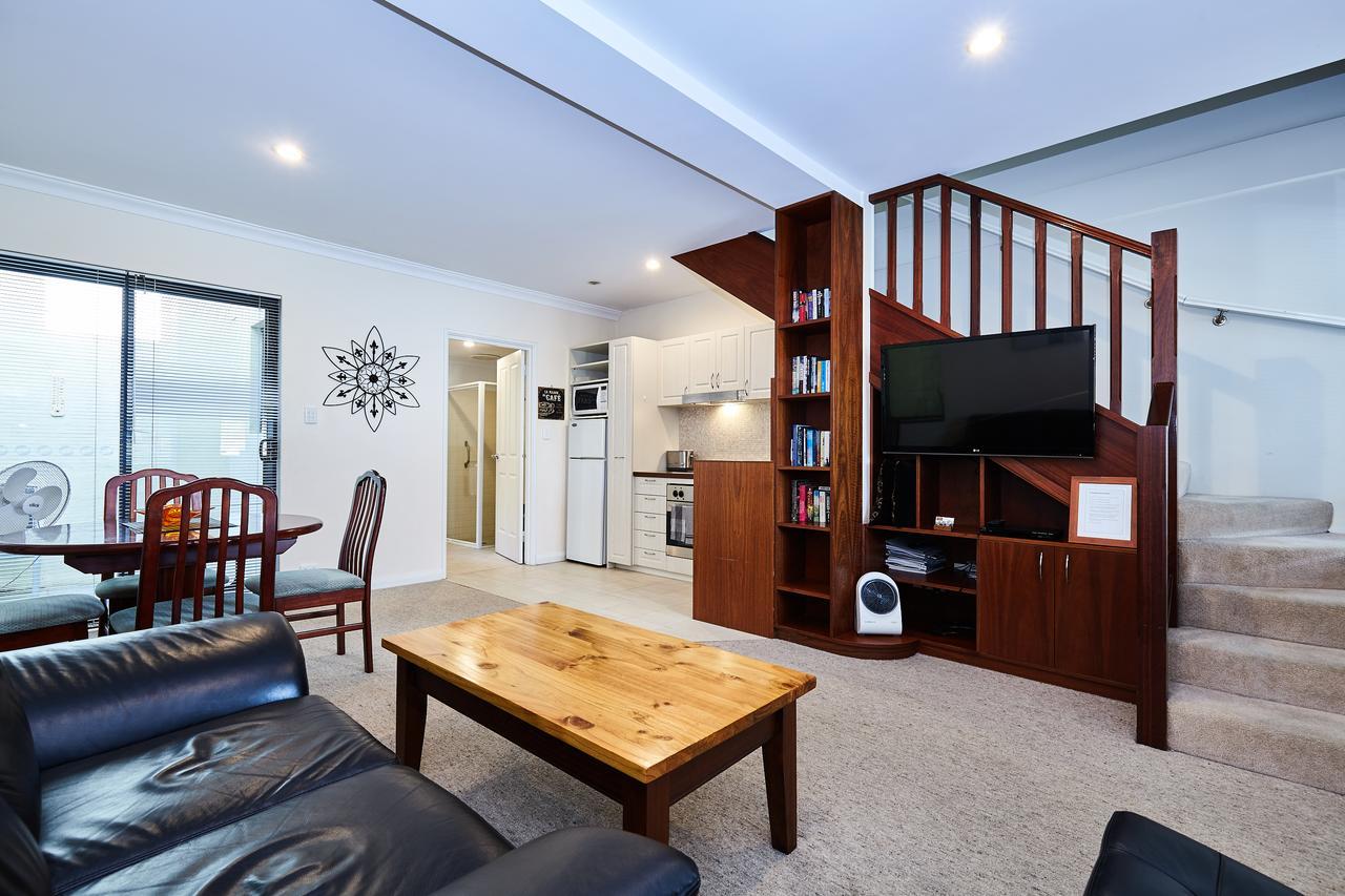 Fremantle Townhouse Unit 4ヴィラ エクステリア 写真